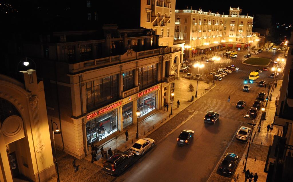 Rondo Hotel Tbilisi Esterno foto